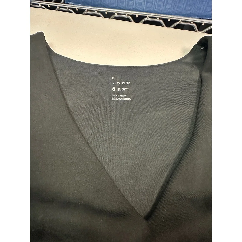 A New Day Black V-Neck Sleeveless Vest Top XXL New‎ With Tags